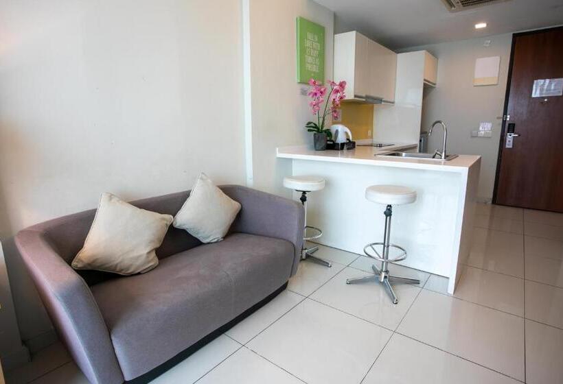 إستوديو قياسى, Sky Hotel Kota Kinabalu