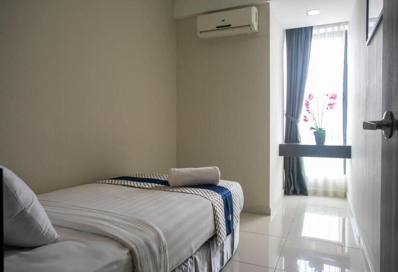 غرفة إدارية رباعية, Sky Hotel Kota Kinabalu