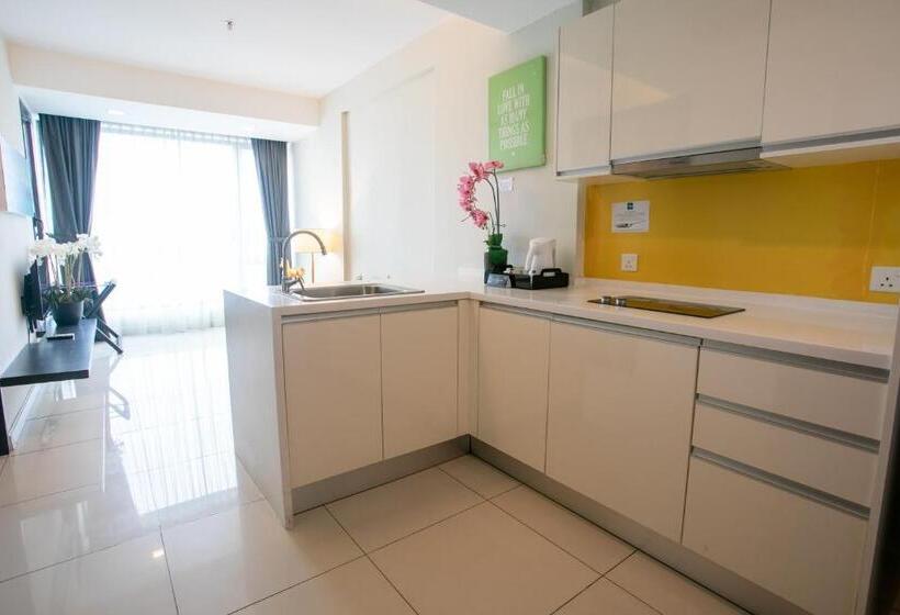 إستوديو قياسى, Sky Hotel Kota Kinabalu