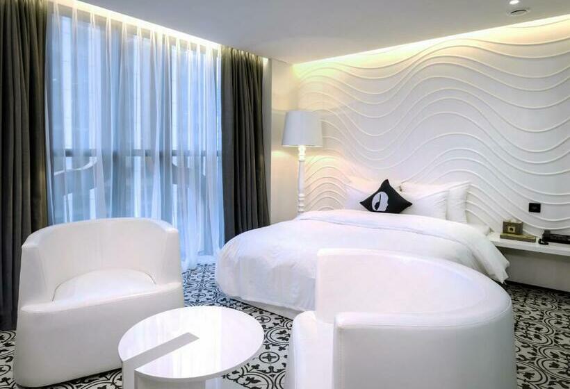 חדר דלוקס, The Designers Dongdaemun