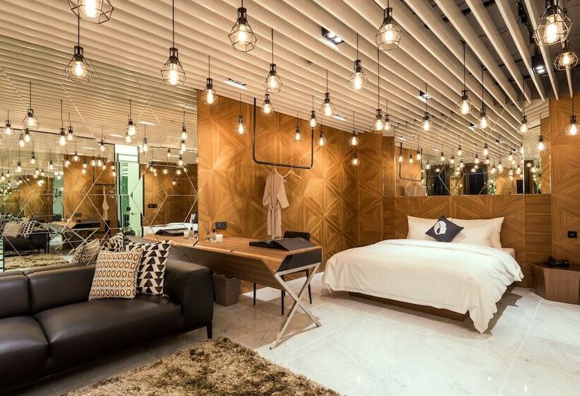 סוויטה, The Designers Dongdaemun