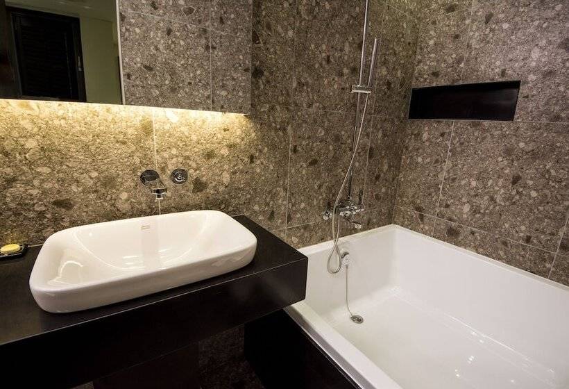 חדר דלוקס, The Designers Dongdaemun