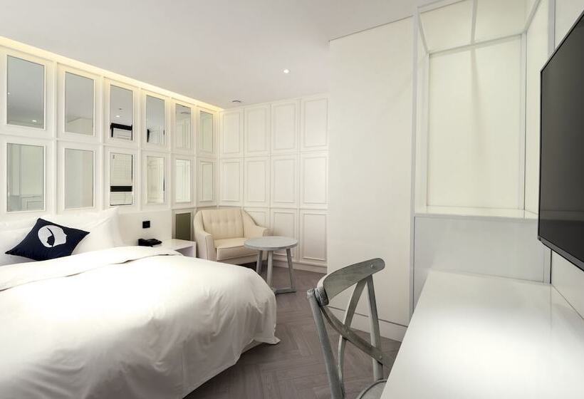 חדר דלוקס, The Designers Dongdaemun