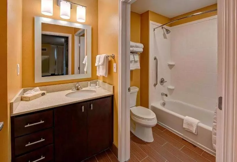 キングサイドベッドのスタンダードワンルーム, Towneplace Suites By Marriott Hattiesburg