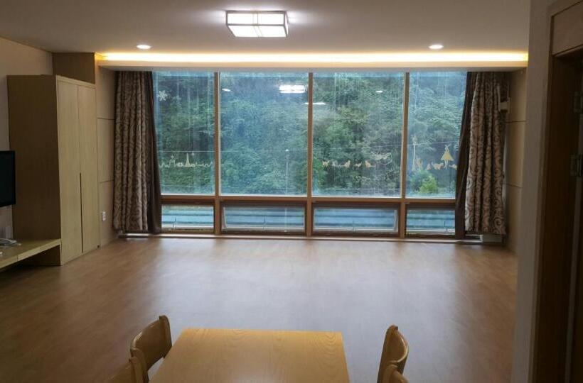 ファミリールーム, Yeosu Narsha