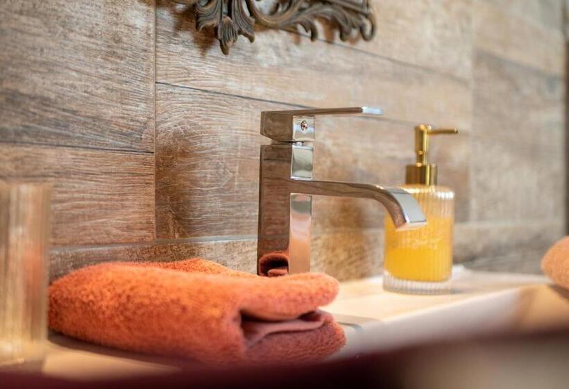 스위트, L Alpen Roc