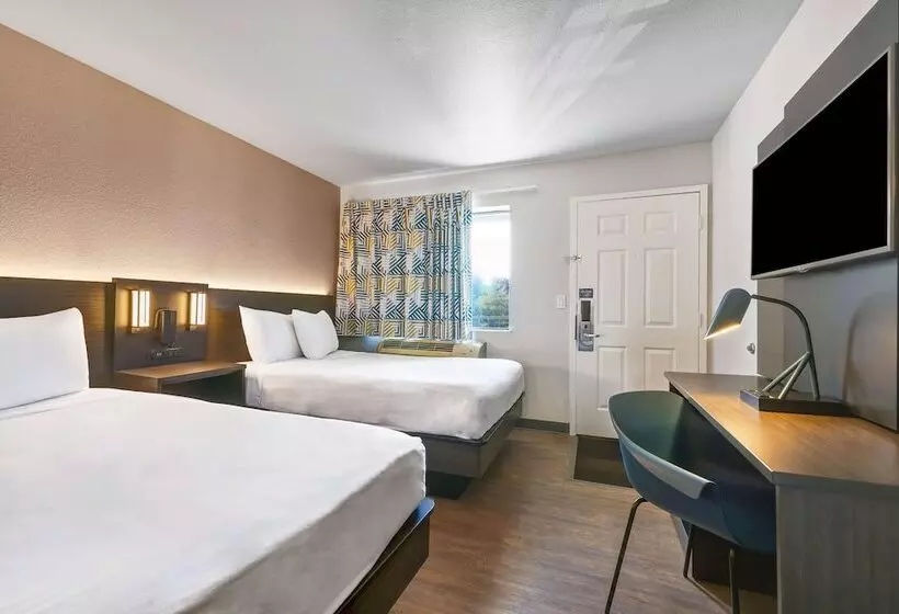 ２ダブルベッドのスタンダードルーム, Motel 6kirkland, Wa  North Kirkland
