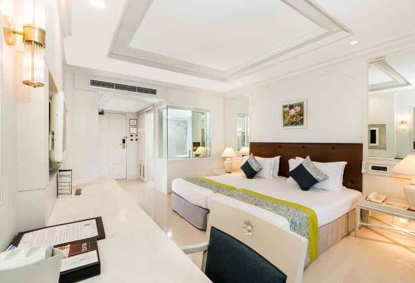 Mini Suite, Royal Cliff Beach Hotel Pattaya