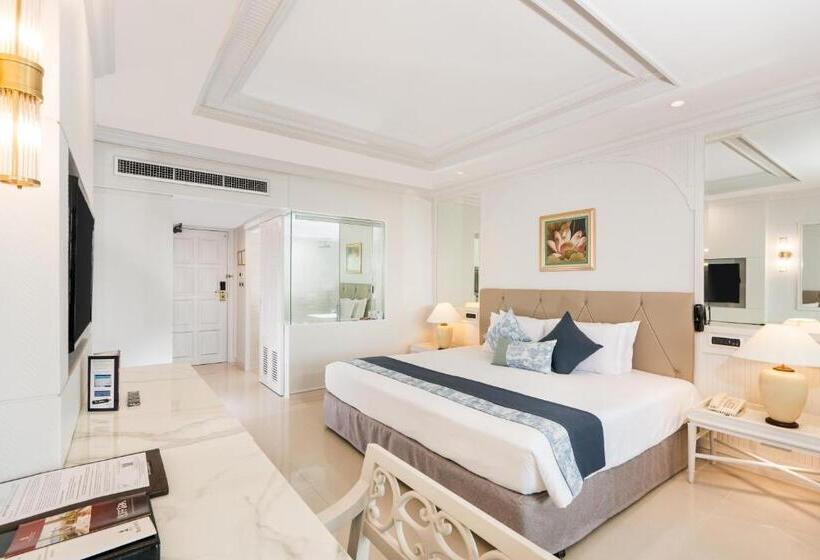 Mini Suite, Royal Cliff Beach Hotel Pattaya