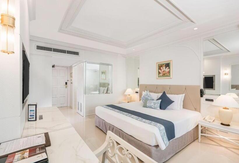 Mini Suite, Royal Cliff Beach Hotel Pattaya