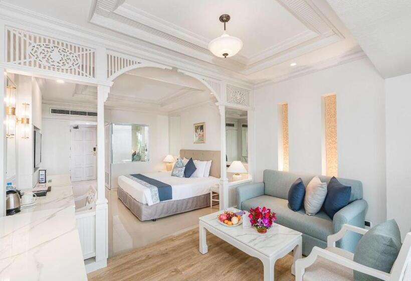 Mini Suite, Royal Cliff Beach Hotel Pattaya