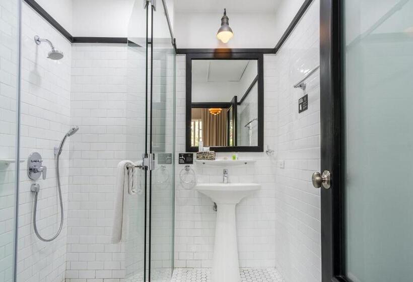 اتاق کلاسیک, The Henry Hotel Manila