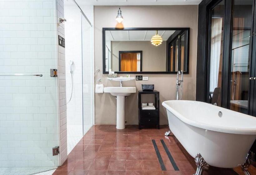 سوییت, The Henry Hotel Manila