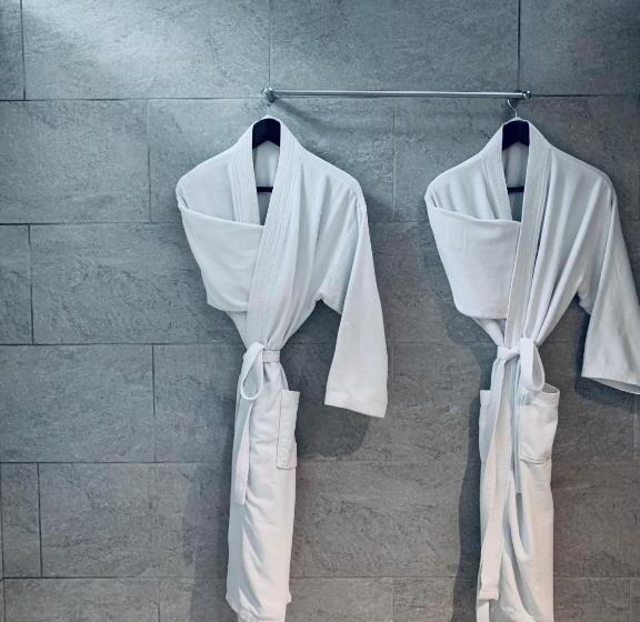 سوییت, The Henry Hotel Manila