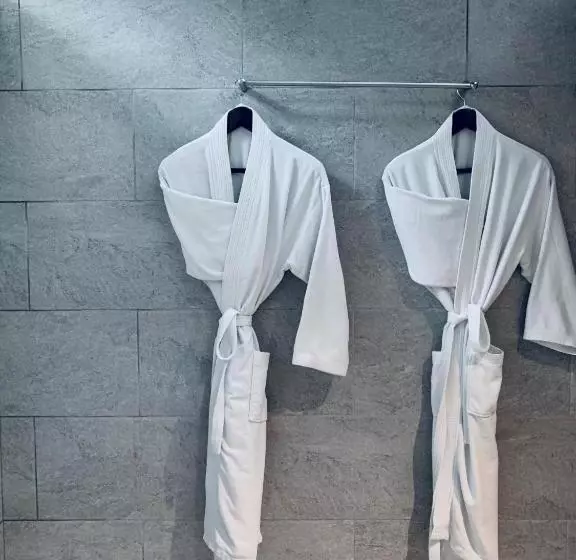 سوییت, The Henry Hotel Manila