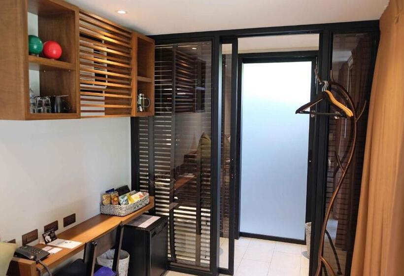 سوییت, The Henry Hotel Manila