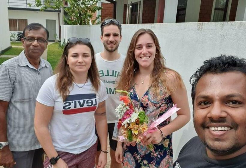 디럭스 룸, Couple Rooms In Negombo