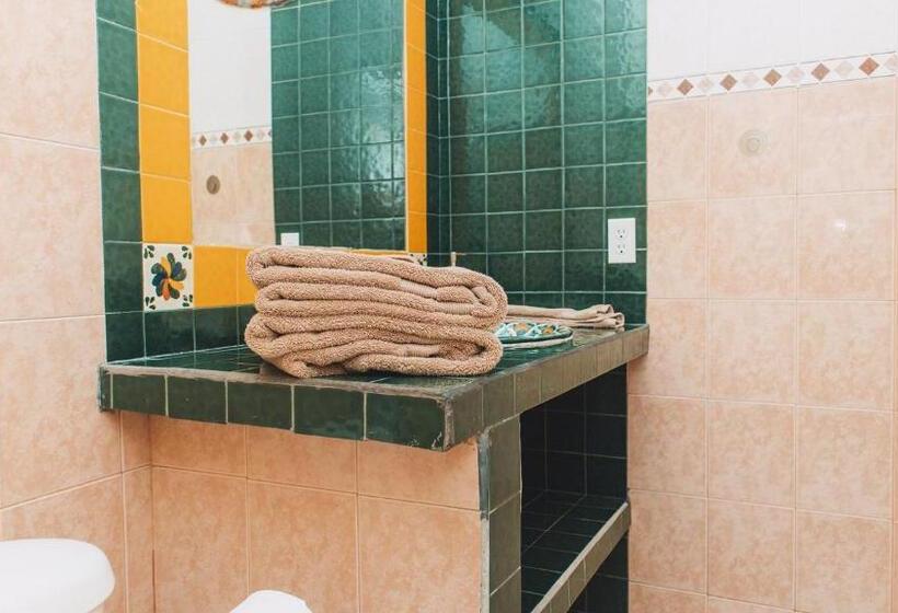 استودیوی لوکس, Boutique Hotel & Suites Hacienda Lord Twigg