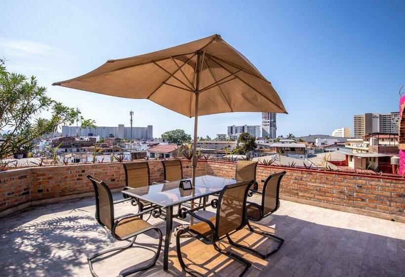 1 Bedroom Penthouse Apartment, Boutique Hotel & Suites Hacienda Lord Twigg