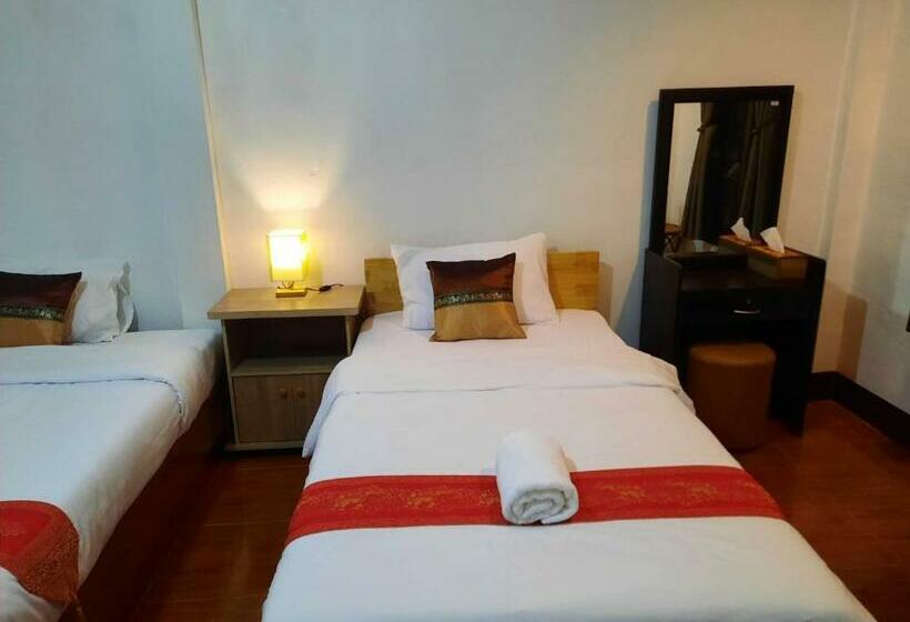 חדר סטנדרט לשלושה עם נוף לגינה, Pailifornia