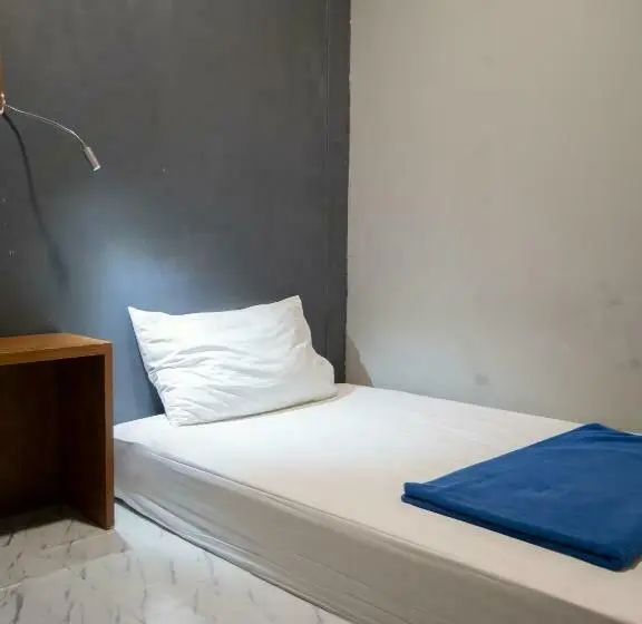 اتاق اکونومی یک تخته, Leisure Hostel