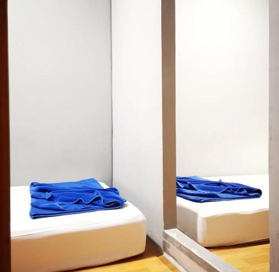 غرفة إقتصادية, Leisure Hostel