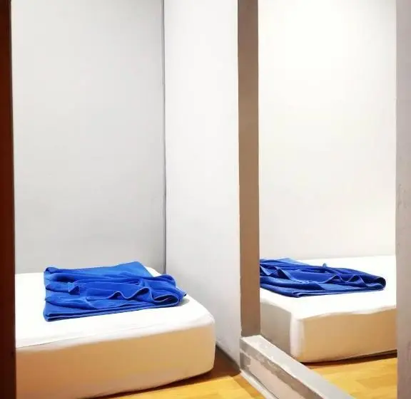 اتاق اکونومی, Leisure Hostel