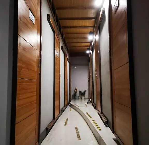 اتاق اکونومی, Leisure Hostel