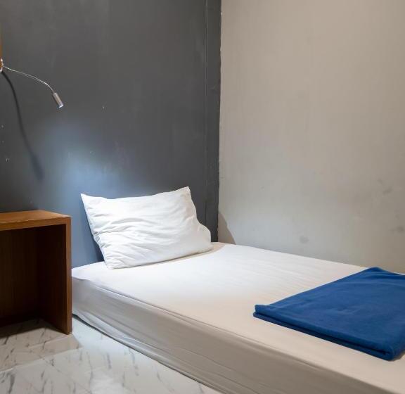 غرفة إقتصادية, Leisure Hostel