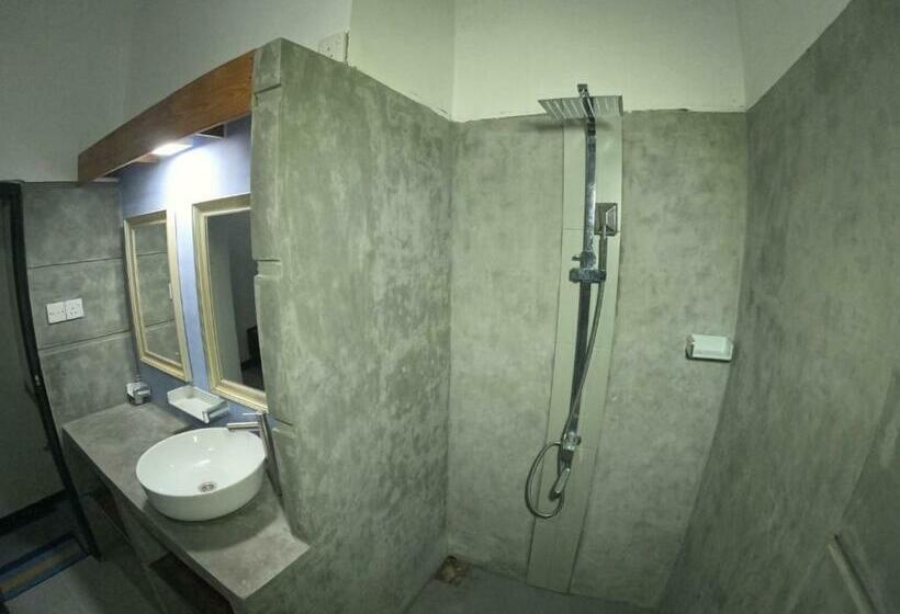 جناح سوبيريور مطل علي البحر, Hikka Ibiza Beach Resort & Natural Pool