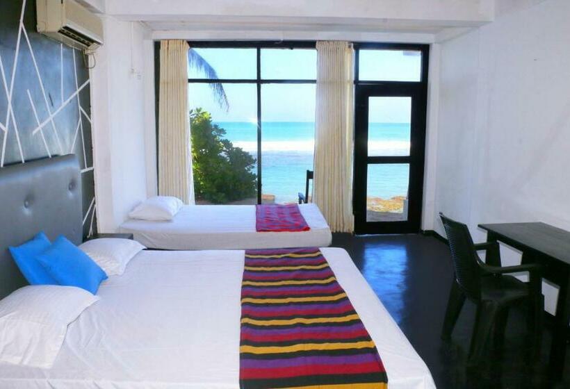 غرفة عائلية مطلّة علي البحر, Hikka Ibiza Beach Resort & Natural Pool