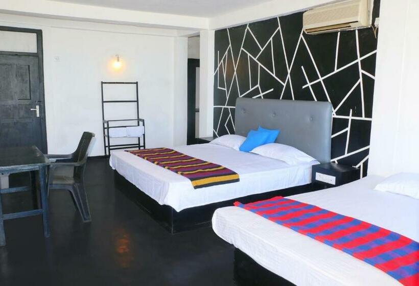 غرفة عائلية مطلّة علي البحر, Hikka Ibiza Beach Resort & Natural Pool