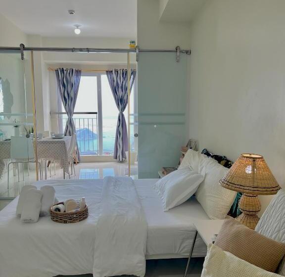 1 Bedroom Apartment Lake View, Wind Residences Tower 2 Tagaytay