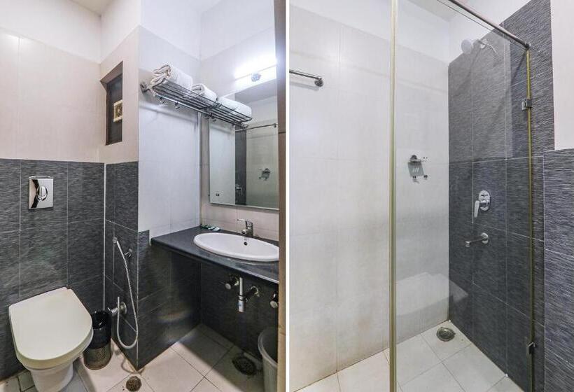 Номер Deluxe, Fabhotel Prime The Continental