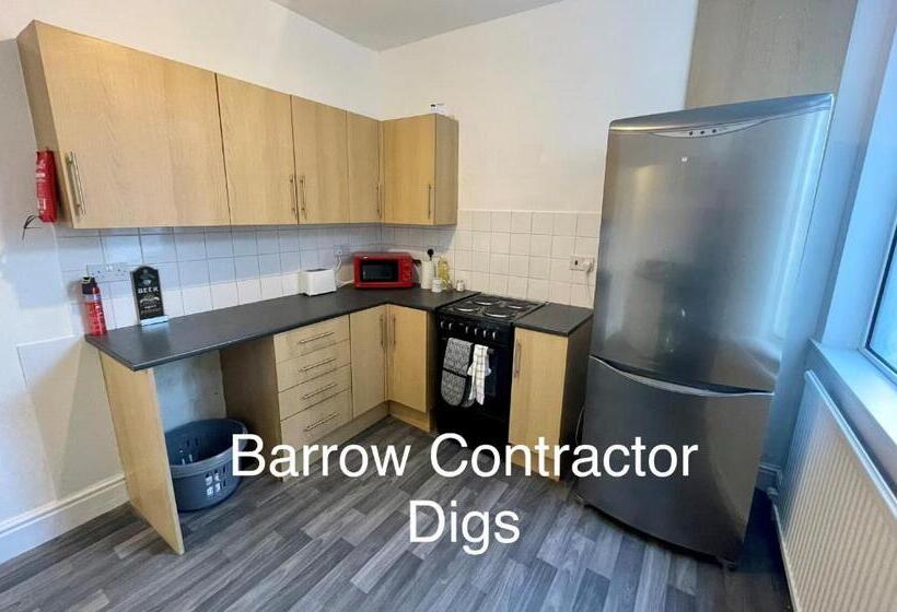 带共用浴室的标准房间, Barrow Contractor Digs