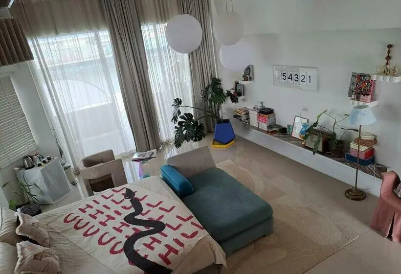 ファミリールーム, Casapapa Homeandspace