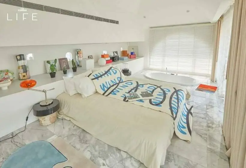 スイート, Casapapa Homeandspace