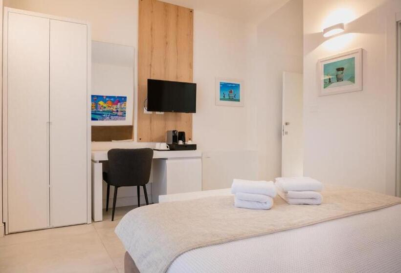 اتاق استاندارد با بالکن, Lo Studio Di Viale Lo Re Camere & Caffe’