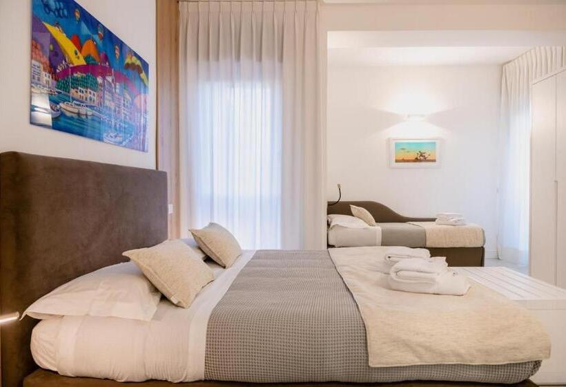 اتاق استاندارد سه تخته با بالکن, Lo Studio Di Viale Lo Re Camere & Caffe’