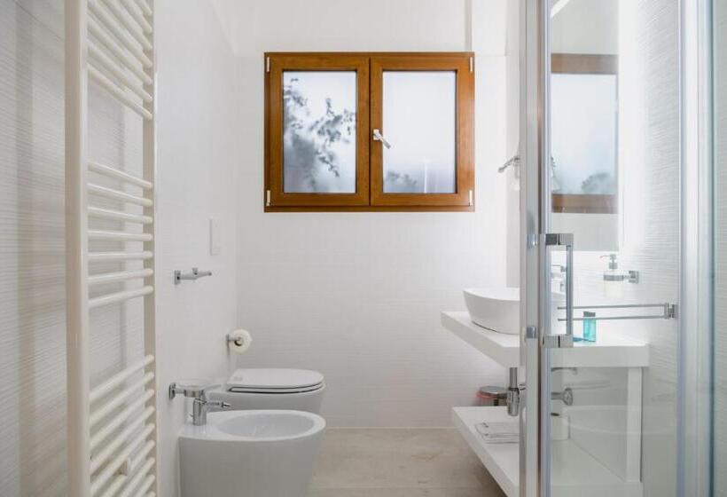 اتاق استاندارد سه تخته با بالکن, Lo Studio Di Viale Lo Re Camere & Caffe’