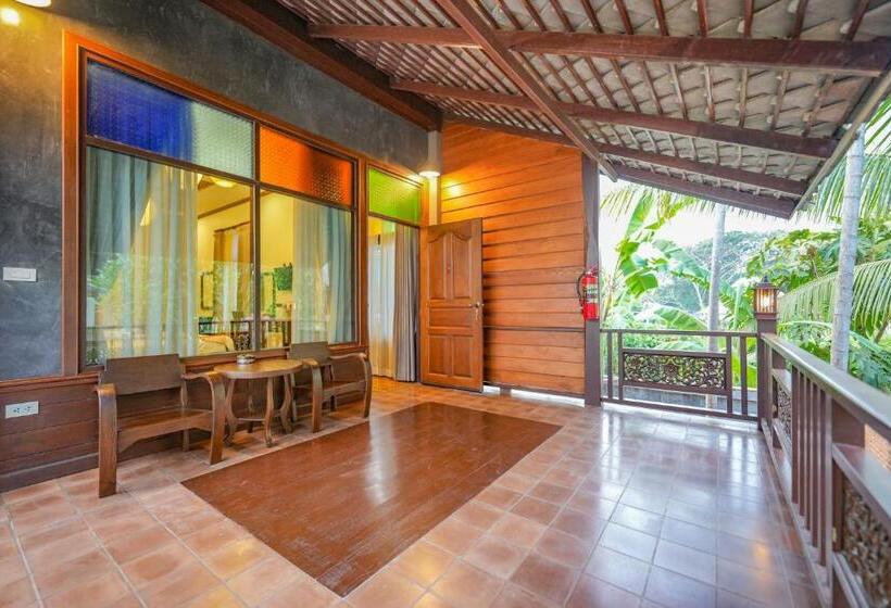 带阳台套房, มนต์เมืองเชียงใหม่ รีสอร์ต Monmuang Chiangmai Resort