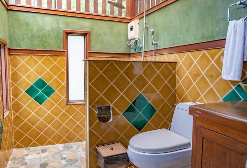 带阳台套房, มนต์เมืองเชียงใหม่ รีสอร์ต Monmuang Chiangmai Resort