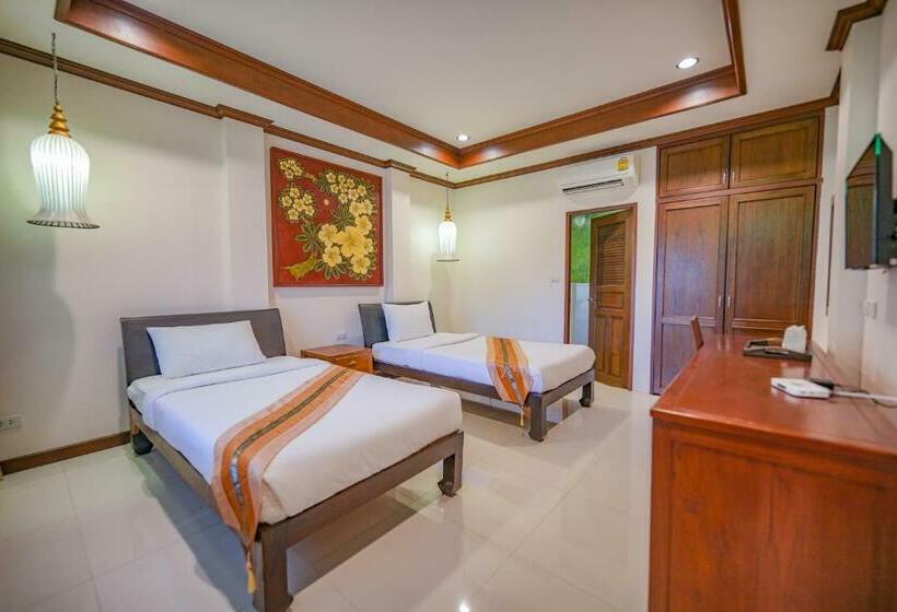 高级大房间, มนต์เมืองเชียงใหม่ รีสอร์ต Monmuang Chiangmai Resort