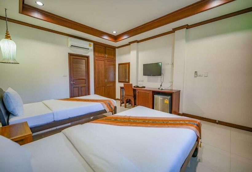 高级大房间, มนต์เมืองเชียงใหม่ รีสอร์ต Monmuang Chiangmai Resort