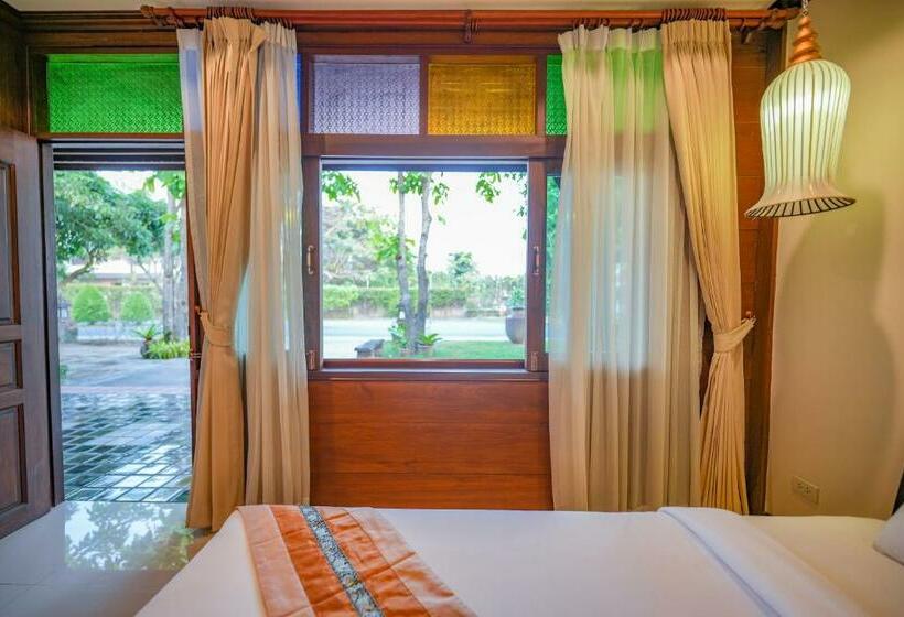 高级大房间, มนต์เมืองเชียงใหม่ รีสอร์ต Monmuang Chiangmai Resort