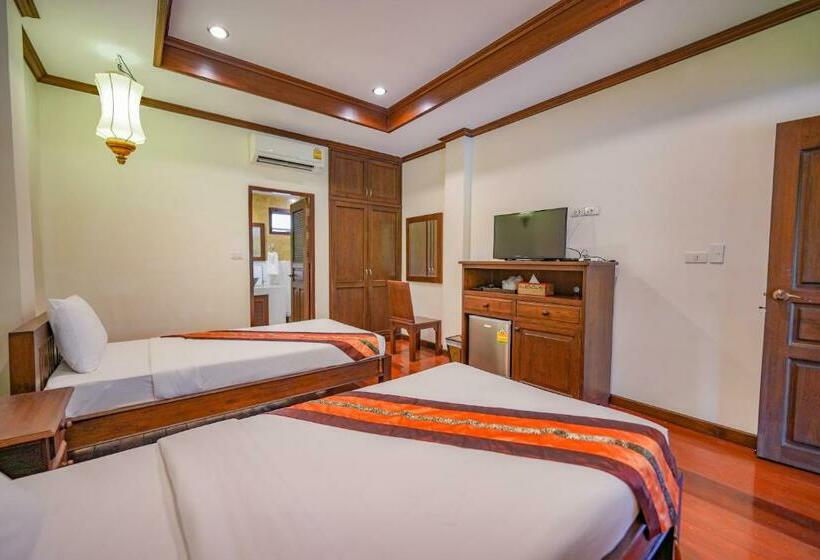 高级大房间, มนต์เมืองเชียงใหม่ รีสอร์ต Monmuang Chiangmai Resort