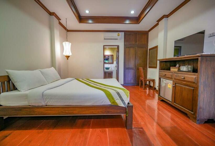 高级大房间, มนต์เมืองเชียงใหม่ รีสอร์ต Monmuang Chiangmai Resort