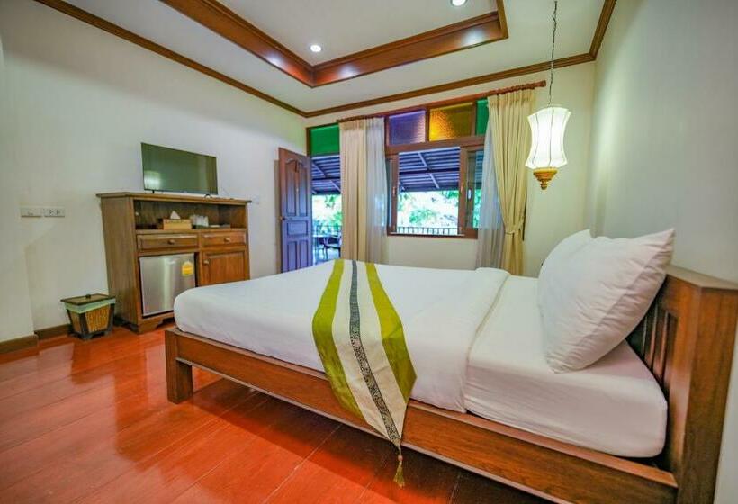 高级大房间, มนต์เมืองเชียงใหม่ รีสอร์ต Monmuang Chiangmai Resort