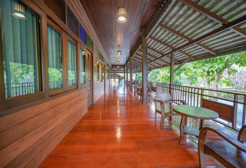 高级大房间, มนต์เมืองเชียงใหม่ รีสอร์ต Monmuang Chiangmai Resort