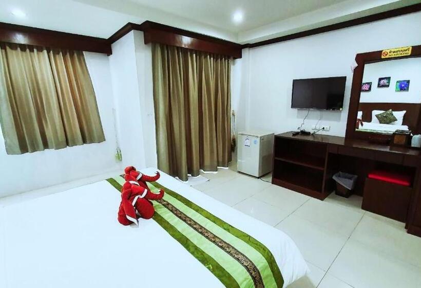 Monolocale Standard, Nanai 8 Road 芭东一卧豪华公寓位置便利